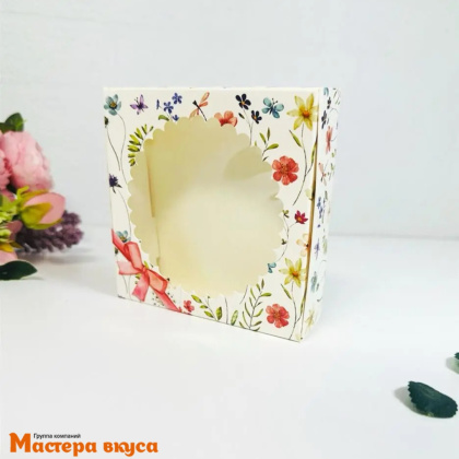 Упаковка для пряников и печенья с окном 11,5*11,5*3 см  (Полевые цветы)
