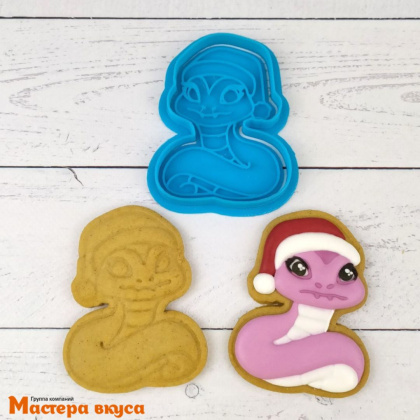 Вырубка пластик + штамп  ЗМЕЯ В НОВОГОДНЕЙ ШАПКЕ, 8 см 