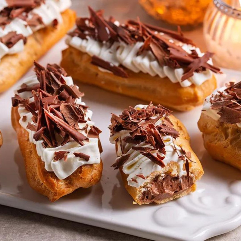 Шоколадные эклеры