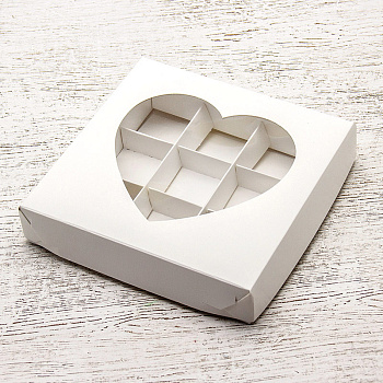 Упаковка для конфет  9 шт с окошком Сердце 155*155*30мм (белая) (4-д)