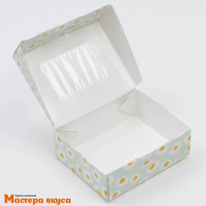 Упаковка для сладостей с окном 10*8*3,5 см "Ромашки"