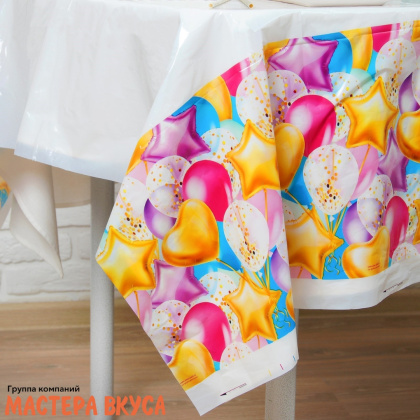 Скатерть полиэтиленовая, 137*180 см, "Влюблённость" шарики