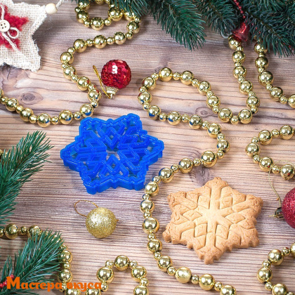 Вырубка пластик  СНЕЖИНКА, 9*9*1 см