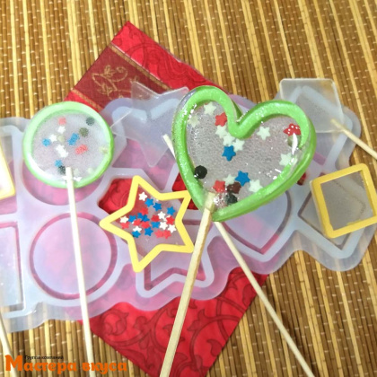 Форма для леденцов силиконовая  погремушка АССОРТИ, (10 ячеек) 5см, 5,5см 