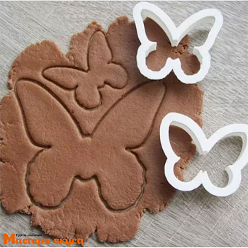 Набор вырубок пластик БАБОЧКИ, d~5/10см, (набор 2 шт)