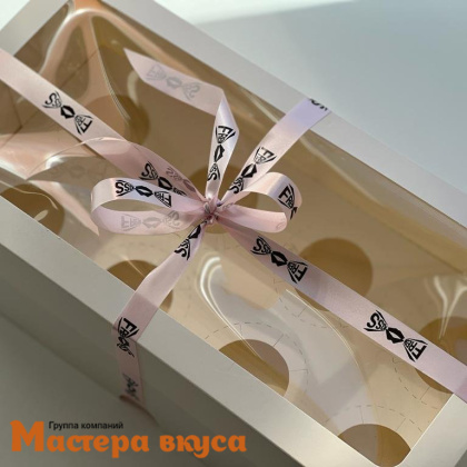 Коробка для  8 капкейков с окном, 330*160*110 мм (белая) (2-д)