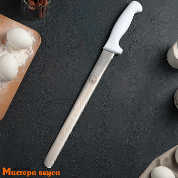 Нож с узкими зубцами, 30 см, с пластиковой ручкой