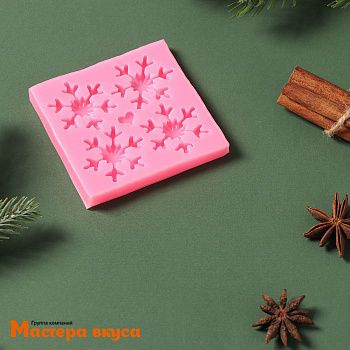 Молд силиконовый СНЕЖИНКИ 4в1, 8,5*8,5 см