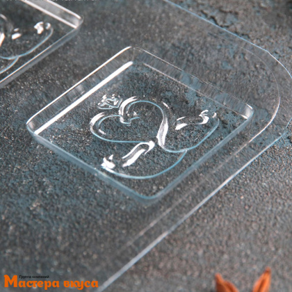 Форма для шоколада пластиковая ДВА ЛЕБЕДЯ, (4 ячейки) 21,5*14,5*0,7 см