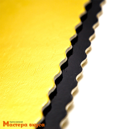 Подложка ФИГУРНАЯ картон прямоугольная золото/черная, 150*410 мм