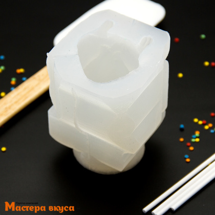 Молд силиконовый  3D КРЫСА В БАНТИКЕ (МЫШКА), изд 7,7*6,5*h10 см (шоколад~200гр)