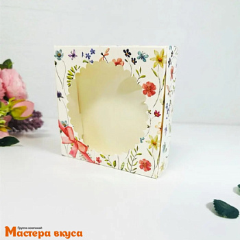 Упаковка для пряников и печенья с окном 11,5*11,5*3 см  (Полевые цветы)