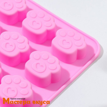 Форма для шоколада силиконовая  ЛАПКИ, (16 ячеек 3*2,7*0,5см) 16*15,5 см