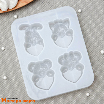 Форма для шоколада силиконовая  ЛЮБОВЬ ЗВЕРЯТ, 4 ячейки, 12,5*10*2 см