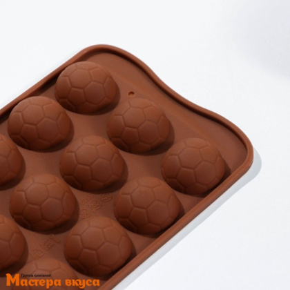 Форма для шоколада силиконовая  ФУТБОЛЬНЫЕ МЯЧИКИ (18 ячеек) 21*10,5*1,5 см