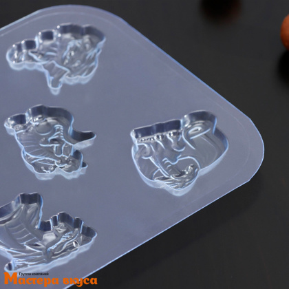 Форма для шоколада пластиковая ДРАКОНЫ, (8 ячеек)