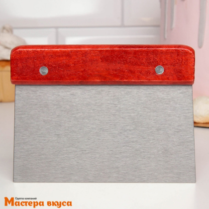 Шпатель-скребок кондитерский нержав.сталь 13,5*10 см, с деревянной ручкой "Любовь вдохновляет"