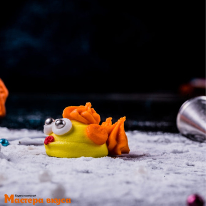 Сахарная фигурка ЗОЛОТАЯ РЫБКА, d~3см