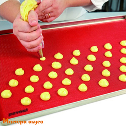 Коврик силиконовый армированный 38*30 см (красный), с перфорацией ФОРОСИЛ 43, Pavoni (Италия)