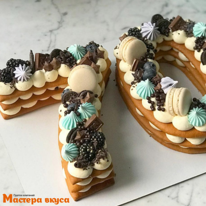 Вырубка пластик, для торта "Цифра 7", 25-26 см