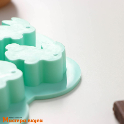 Форма для шоколада силиконовая  ЗАЯЦ, (6 ячеек 3,8*3,5см), 15*11,5 см