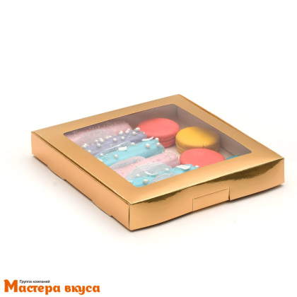 Упаковка для пряников и печенья с окном 21*21*3 см (золотая) 