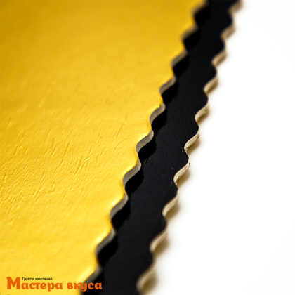 Подложка ФИГУРНАЯ картон прямоугольная золото/черная, 440*540 мм