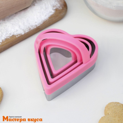 Набор вырубок металл СЕРДЦЕ с держателем, h~9/7/6 см, (набор 3 шт), KONFINETTA