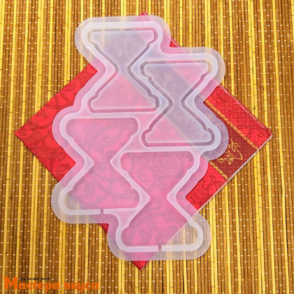 Форма для леденцов силиконовая  погремушка ПЕСОЧНЫЕ ЧАСЫ, 8*6,6 см 