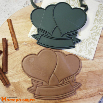 Вырубка пластик + штамп ДВА СЕРДЦА С ЛЕНТОЙ, 10 см