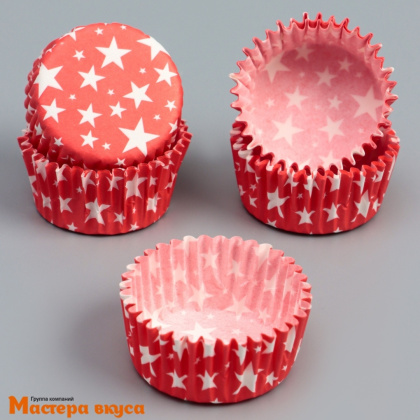 Капсула бумажная для конфет, d-3,5см  h-2см,  ЗВЁЗДЫ БЕЛЫЕ НА КРАСНОМ (миниупак ~20-25 шт)