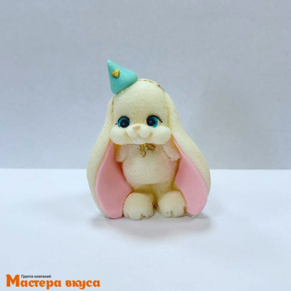 Фигурка из шок. глазури "Зайка задувает свечку", h~9 см 