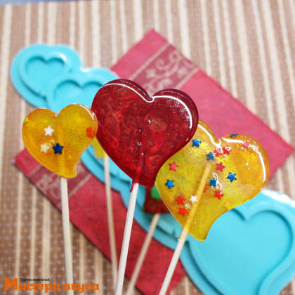 Форма для леденцов силиконовая СЕРДЕЧКИ С ИЗГИБОМ, (5 ячеек) d~3,5-7,5 см 