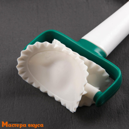 Валик для вырезания кругов (кружевной край) из теста d~7см, пластик