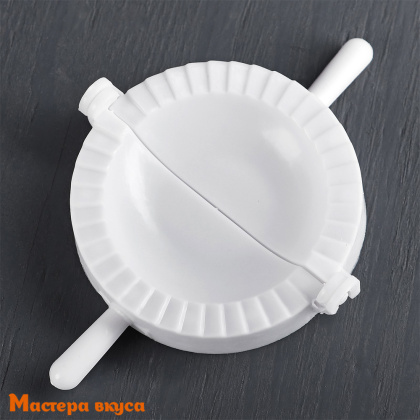 Набор форм для лепки пельменей d-7,5, d-10 см и скалка