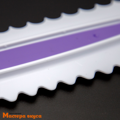 Шпатель-скребок  Фигурный ВОЛНЫ двухсторонний 23*7,5 см, (пластик) "Праздник"