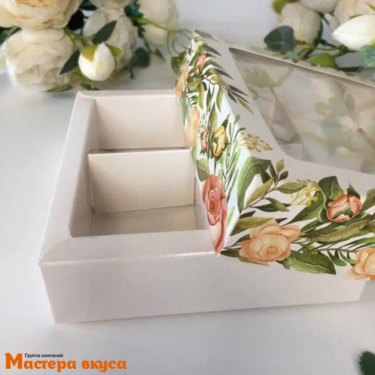 Упаковка для конфет  4 шт с окном (крышка/дно) 126*126*35мм (Розы)