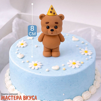 Декор для торта "МИШКА ЗАДУВАЕТ СВЕЧУ", 4*3*8,5см