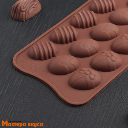 Форма для шоколада силиконовая  ПАСХАЛЬНЫЕ ЯЙЦА, (15 ячеек) 3,2*2,5 см