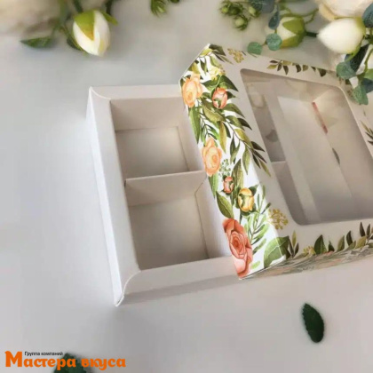 Упаковка для конфет  4 шт с окном (крышка/дно) 126*126*35мм (Розы)