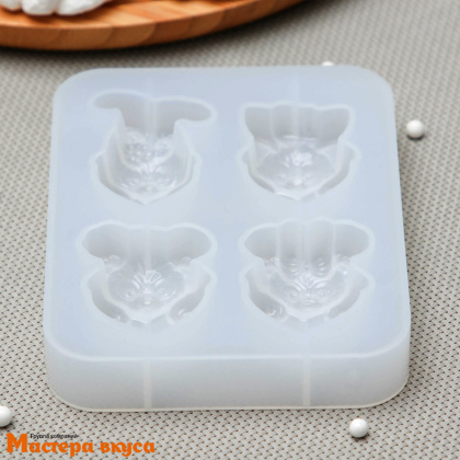 Форма для шоколада силиконовая  ЛЮБОВЬ ЗВЕРЯТ, 4 ячейки, 12,5*10*2 см