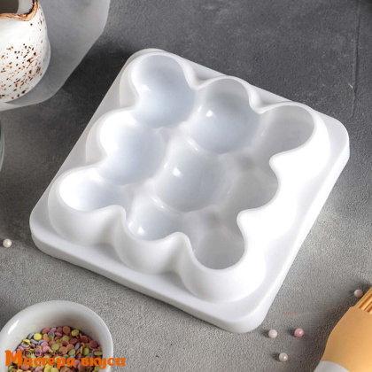 Форма силиконовая, для муссовых десертов СЛАДКИЕ ШАРИКИ, 13,8*13,8*4,1 см